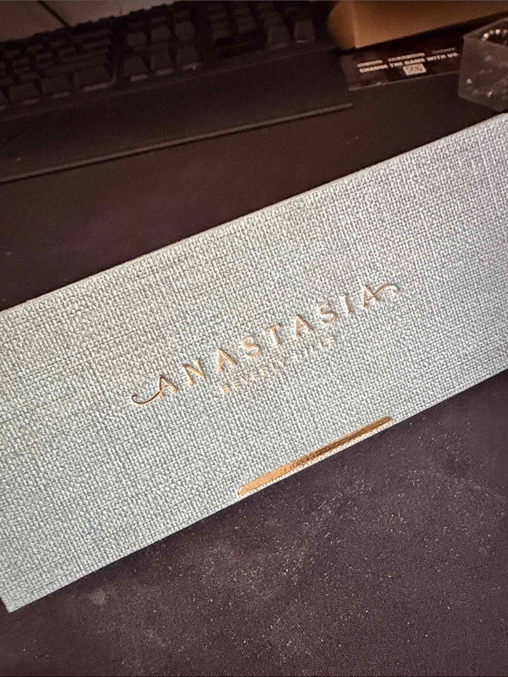 Anastasia Beverly Hills Sage Green Palette Sleeve with Gold Logo